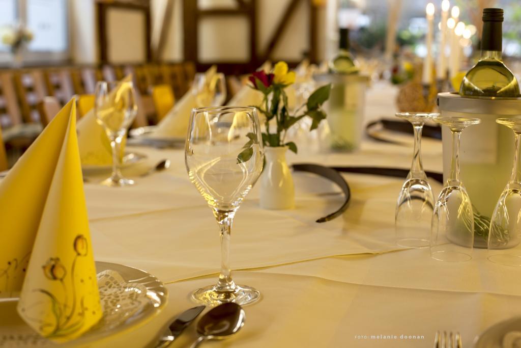 Hotel-Restaurant-Haus Berger Viersen Bagian luar foto