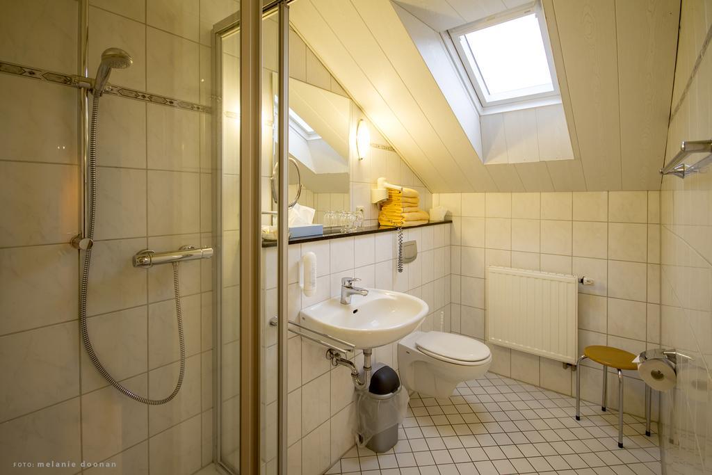 Hotel-Restaurant-Haus Berger Viersen Bagian luar foto