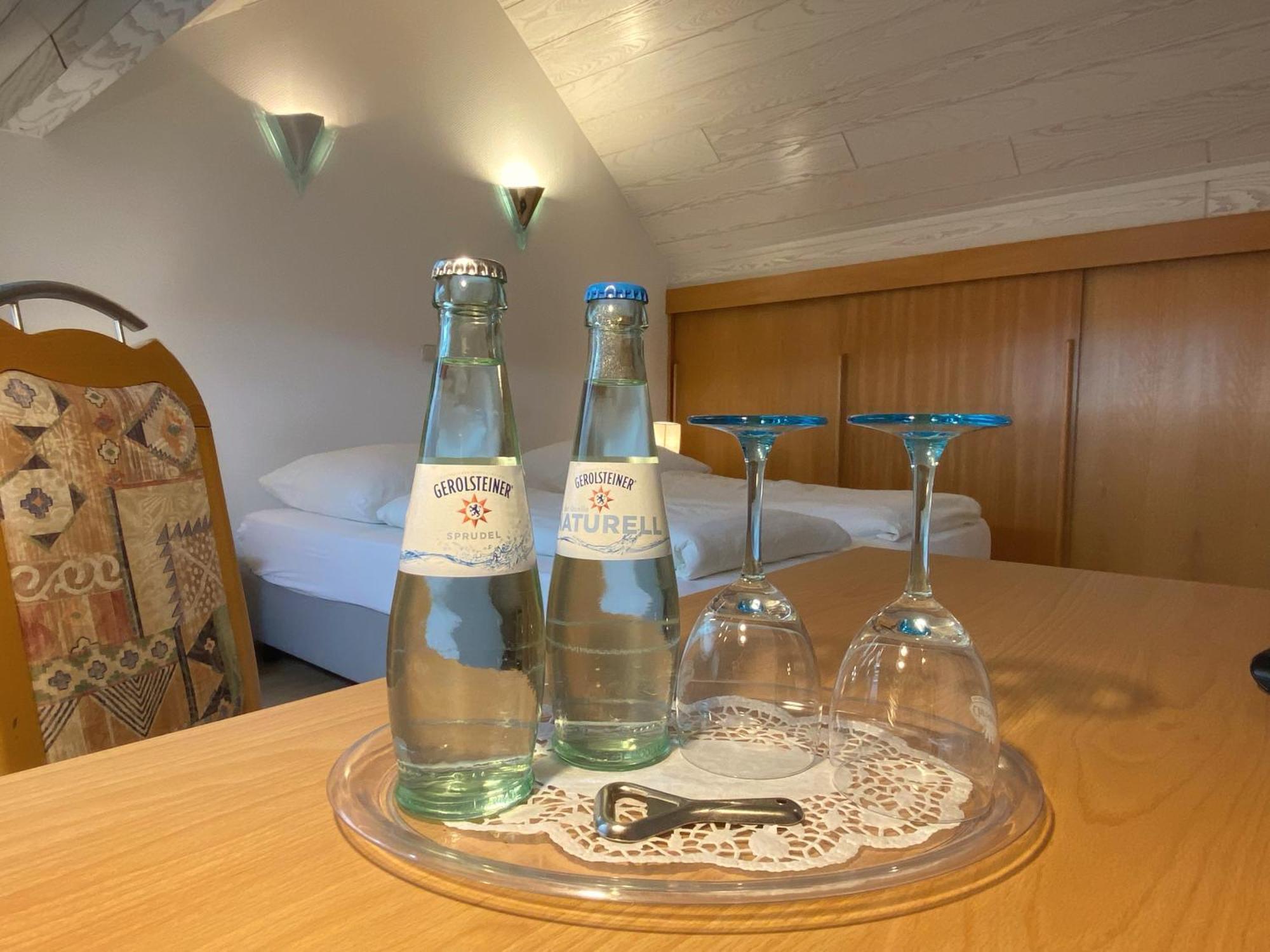 Hotel-Restaurant-Haus Berger Viersen Bagian luar foto
