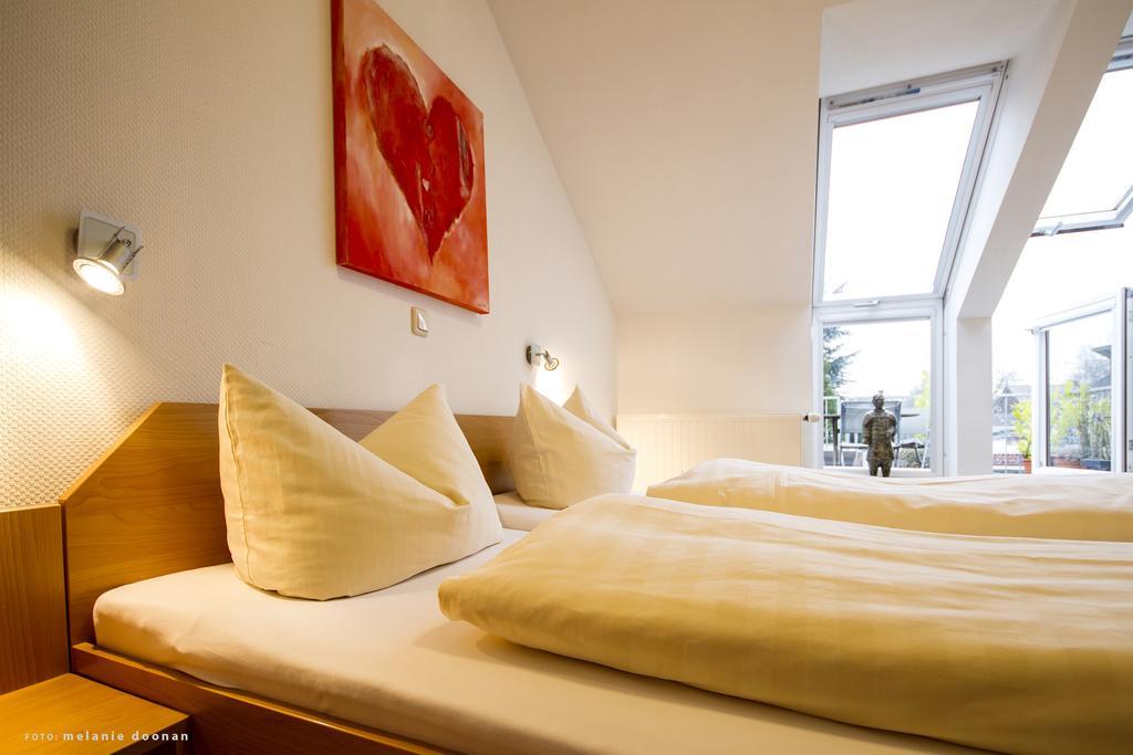 Hotel-Restaurant-Haus Berger Viersen Bagian luar foto