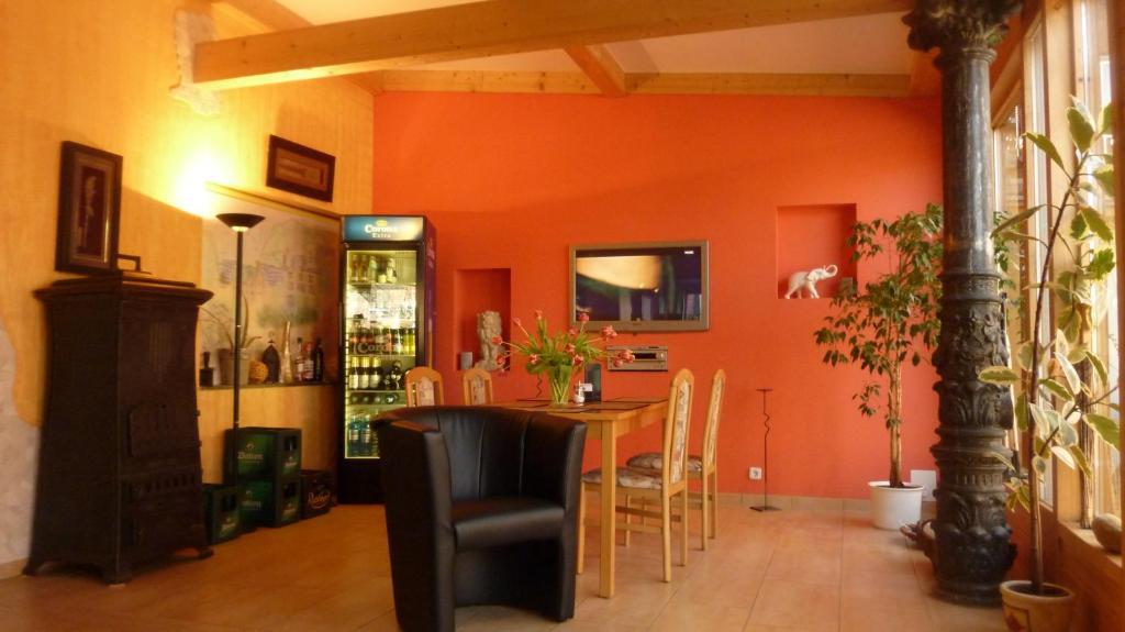 Hotel-Restaurant-Haus Berger Viersen Bagian luar foto