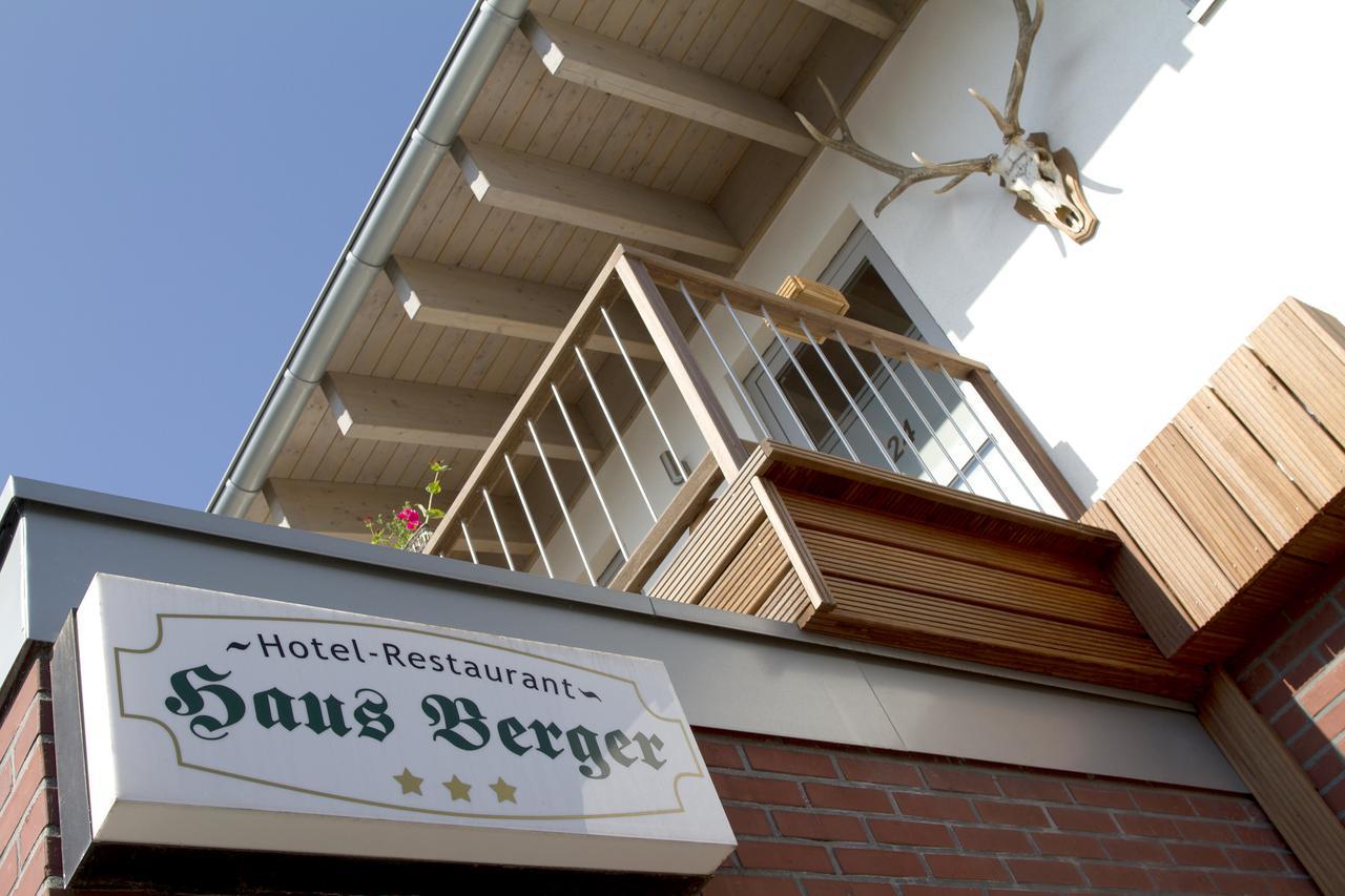Hotel-Restaurant-Haus Berger Viersen Bagian luar foto